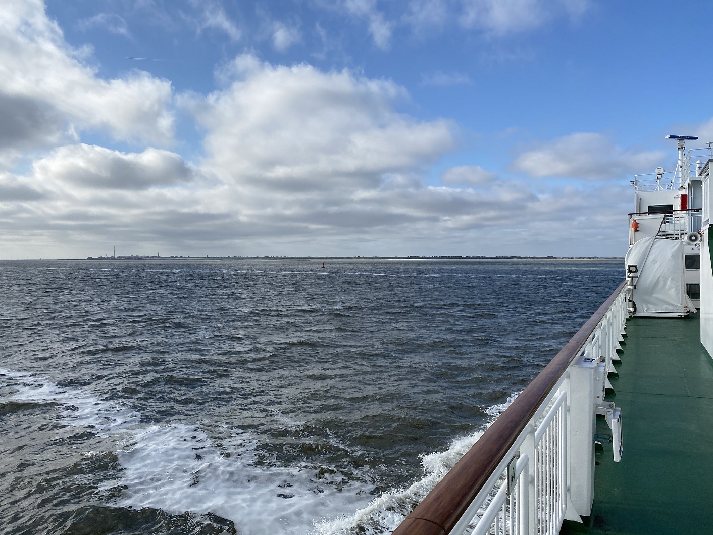 Mit LNG zur Insel Borkum. CA-Foto