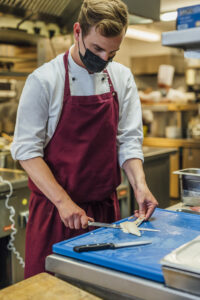 Zweiter Mann in der Küche des Grand Hotels ist Tim Steenhuis. PR-Foto