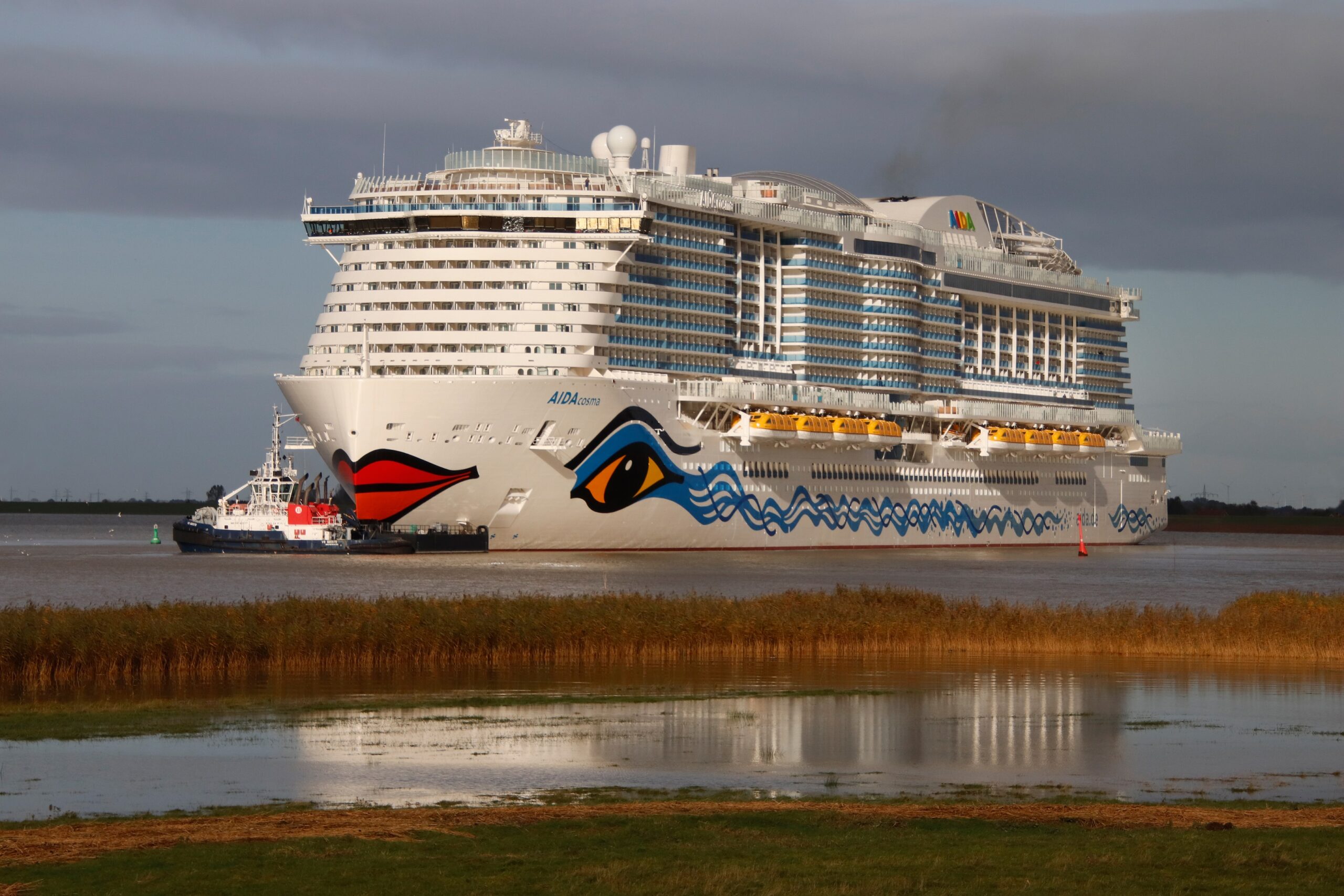 Kreuzfahrtschiff der Papenburger Meyer Werft. CA-Symbolfoto